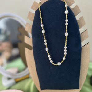 EvoraLuxe Elegant Pearl & Gold Beaded Necklace